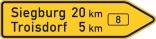 Verkehrszeichen 415-20 StVO, Pfeilwegweiser auf Bundesstraßen, rechtsweisend, Höhe 600 mm, einseitig, Schrifthöhe 140 mm, zweizeilig