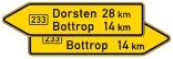 Verkehrszeichen 415-40 StVO, Pfeilwegweiser auf Bundesstraßen, doppelseitig, Höhe 350 mm, Schrifthöhe 105 mm, einzeilig