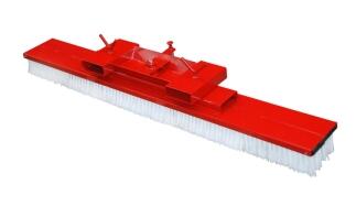 Modellbeispiel: Gabelstapler-Kehrbesen -Typ SKB-, mit seitlicher Verstellmöglichkeit, in RAL 3000